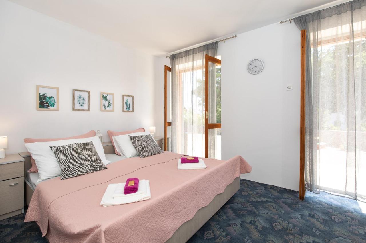Apartment Lora Цриквеница Экстерьер фото